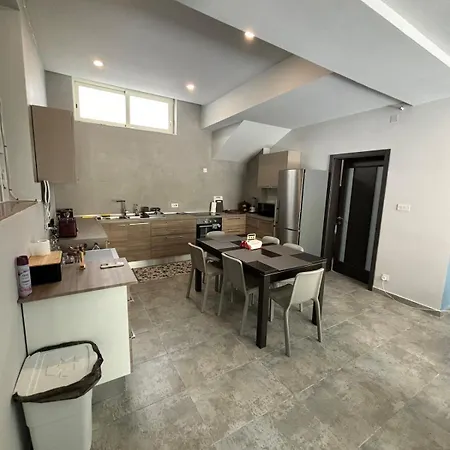 House With Garden In Paceville