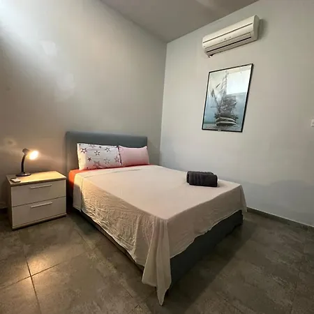House With Garden In Paceville Apartment Saint Julian's