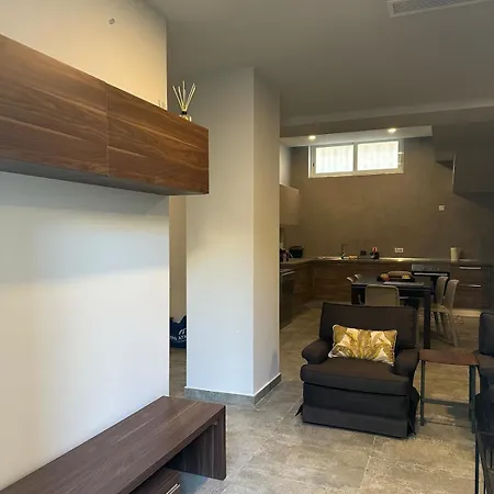 House With Garden In Paceville * St. Julian's