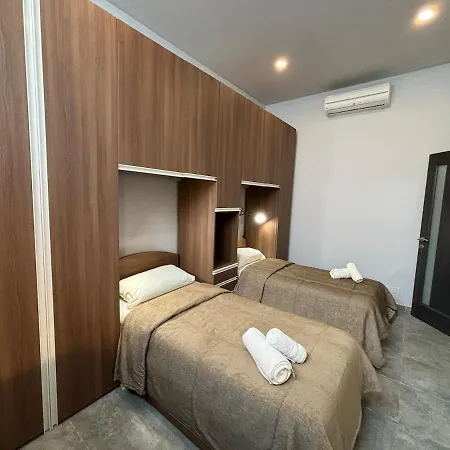 House With Garden In Paceville Apartment *