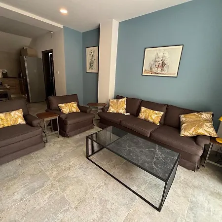 House With Garden In Paceville * St. Julian's